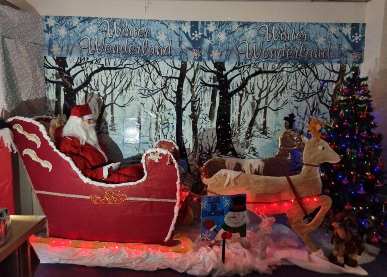 Congratulations to our Christmas Windows Competition Winners 2022